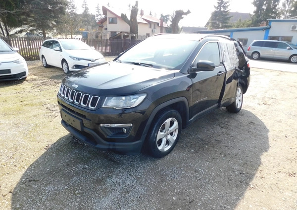 Jeep Compass cena 25830 przebieg: 182000, rok produkcji 2019 z Twardogóra małe 46